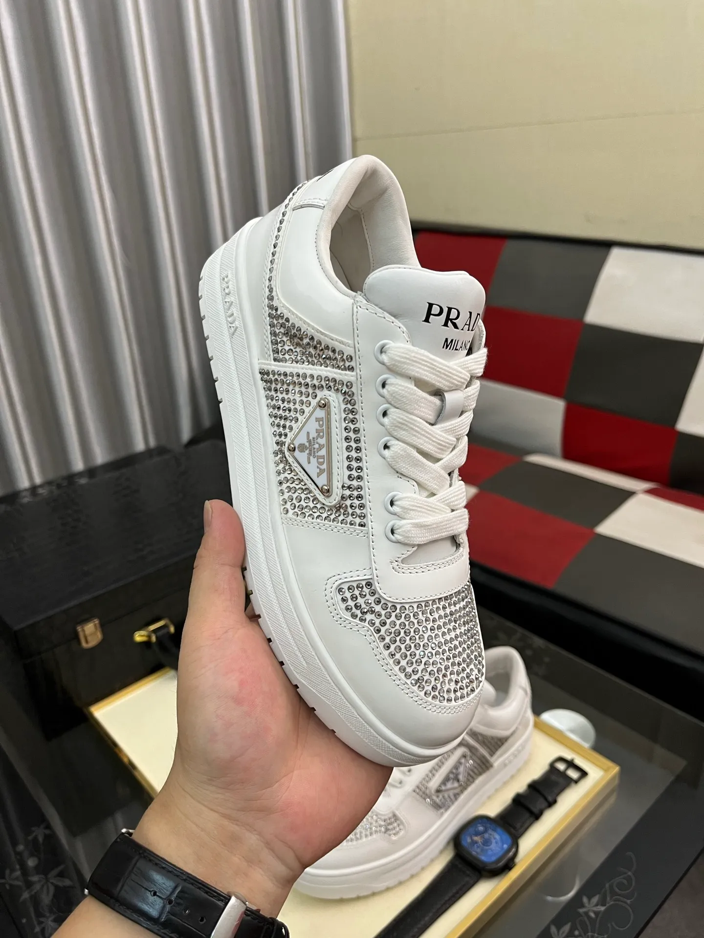 Men's shoes 💰680⌚️⌚️【PRADA】Prada - high-end quality original order 🔍🔍🔍casual sports shoes - Upper: 🔝 Nappa calfskin, perforated calfskin, shoe body sewn brand metal fasteners, tongue screen-printed high frequency brand logo - Lining: water-dyed cowhide - Outsole: ultra-light TPU foam rubber; two-color molded outsole -Ultra-high quality control and fine workmanship: outstanding (high-end, extravagance, class) -Size: 38-44 (45, can be customized)